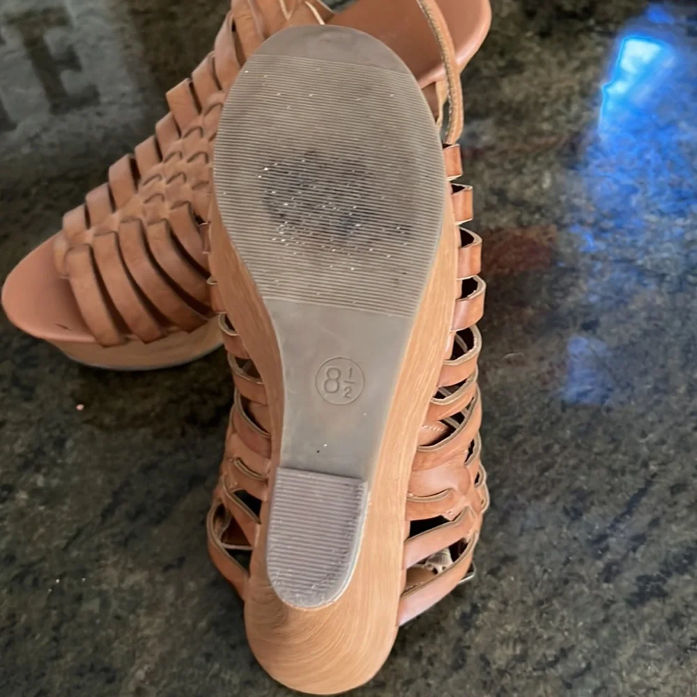 Wedges - Picture 4 of 4